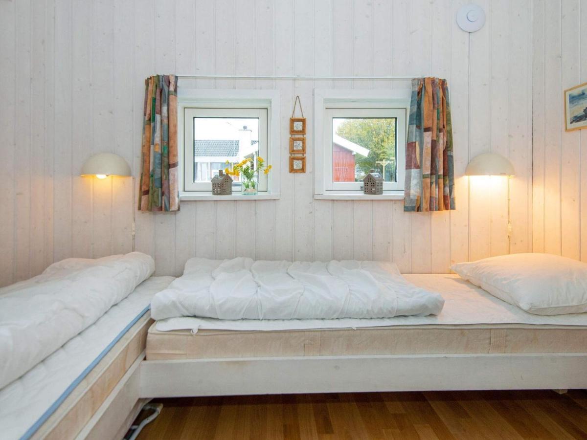 8 Person Holiday Home In Nordborg Exterior foto