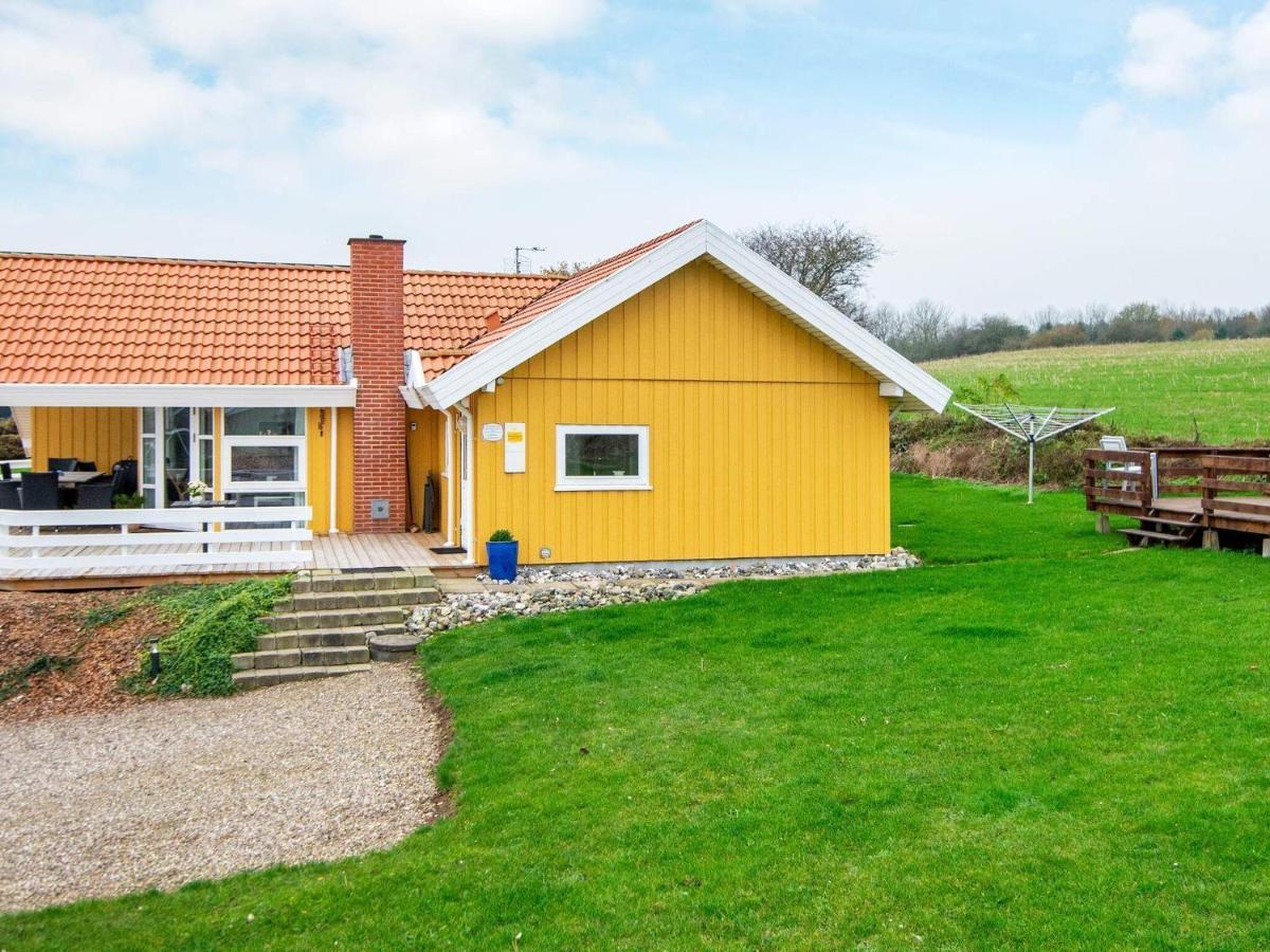8 Person Holiday Home In Nordborg Quarto foto